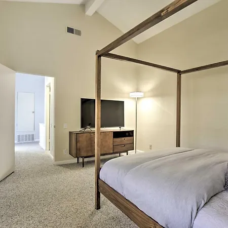 Condo With Mountain Views-3Mi To Dt Palm Springs